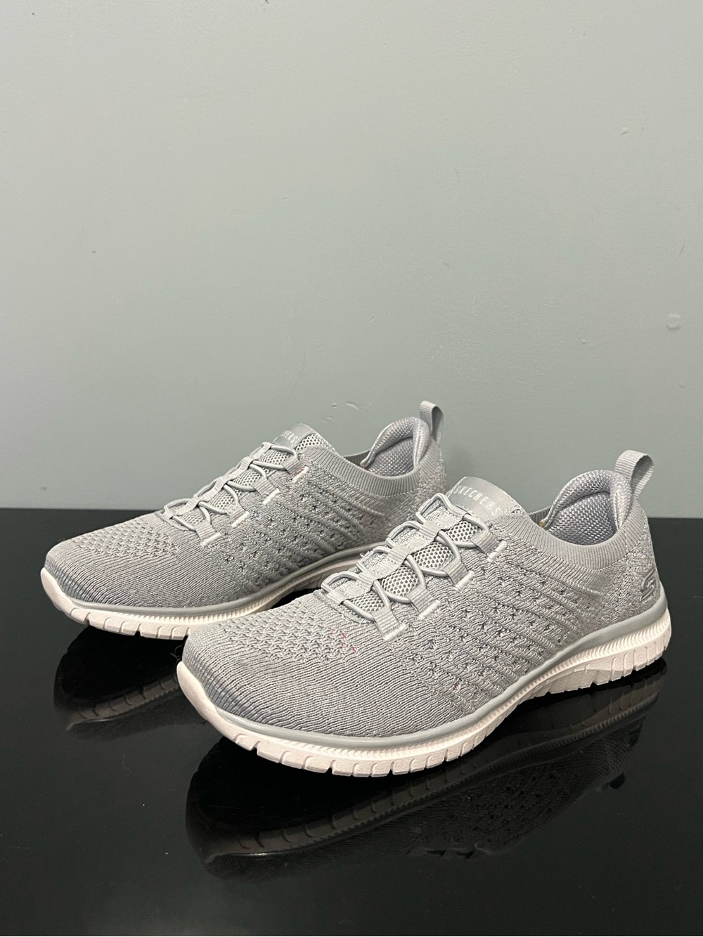 Skechers Virtue Show Runner Sneaker